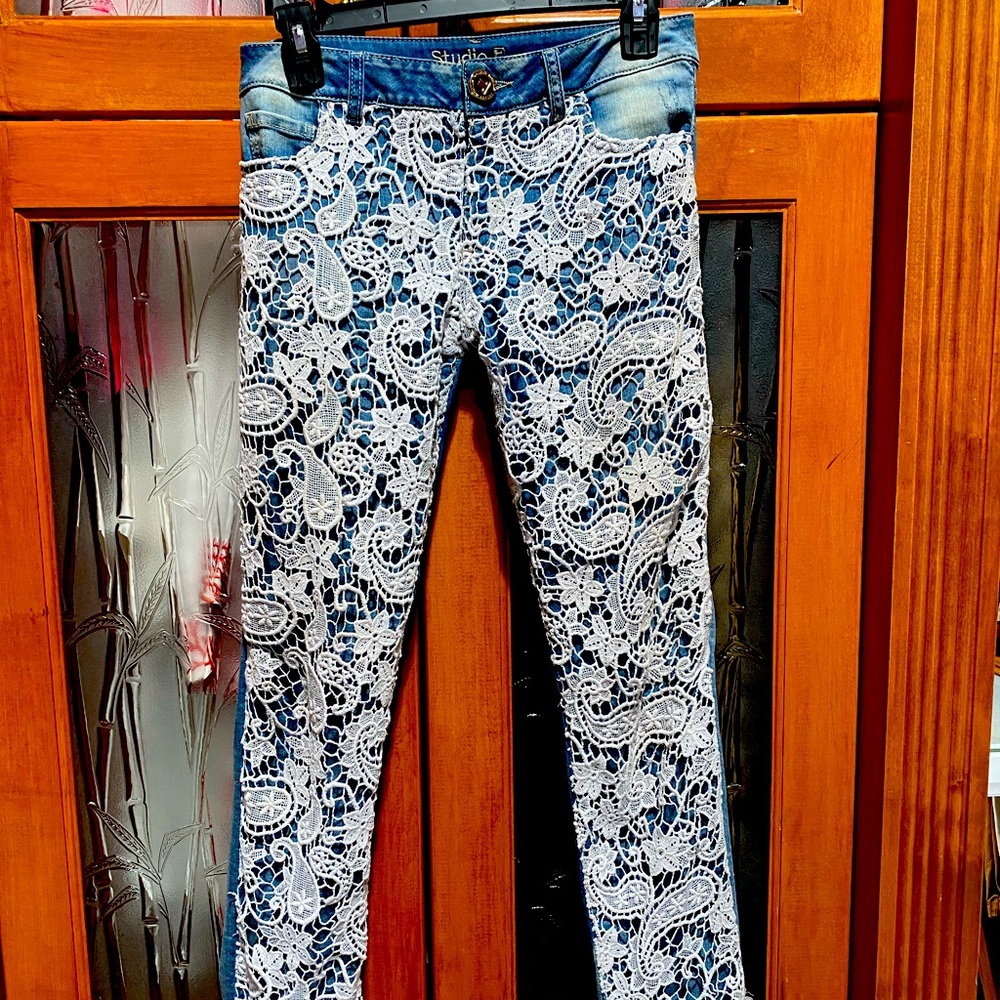 Woww awesome jeans !